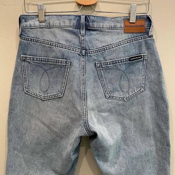 NWT Calvin Klein High-Rise Classic Straight Jeans - Size: 27 - Picture 7 of 11